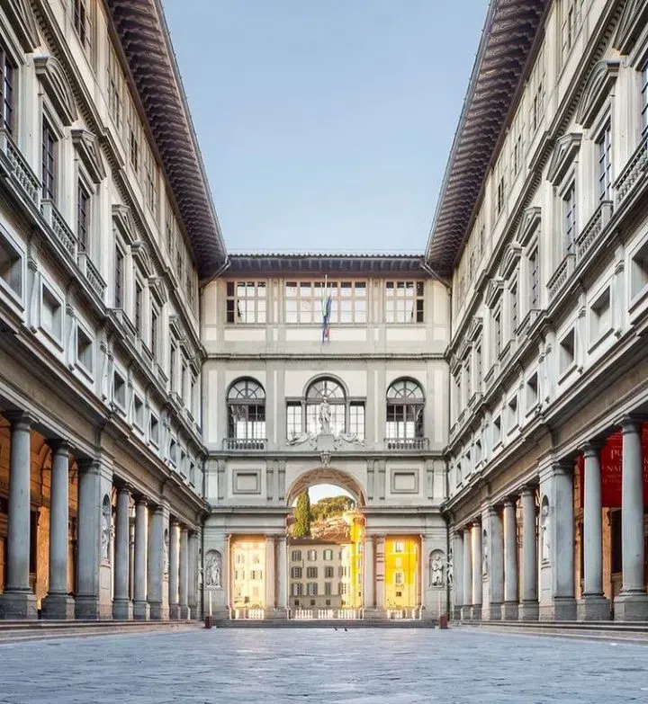 Når Firenze faktisk fylles opp – og hvordan du booker rundt det