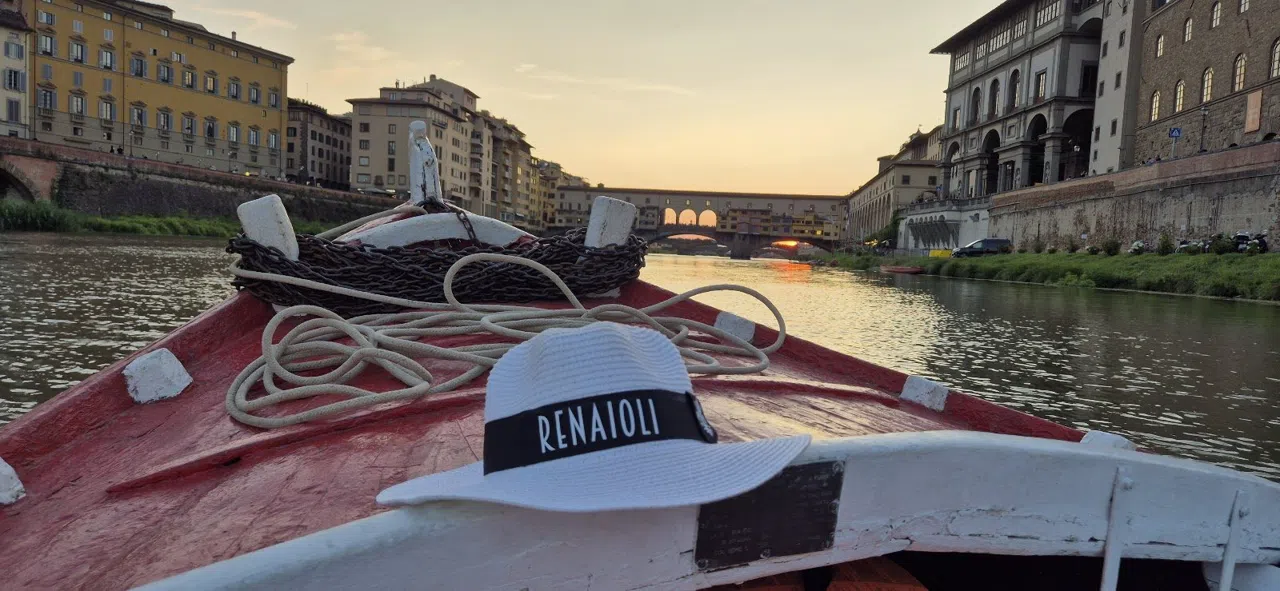 Florença Fica Tranquila: Uma Caminhada Noturna ao Longo do Arno